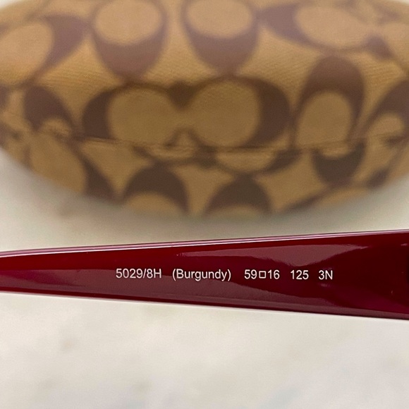 EUC Coach Marilyn Sunglasses with Case - Picture 4 of 7